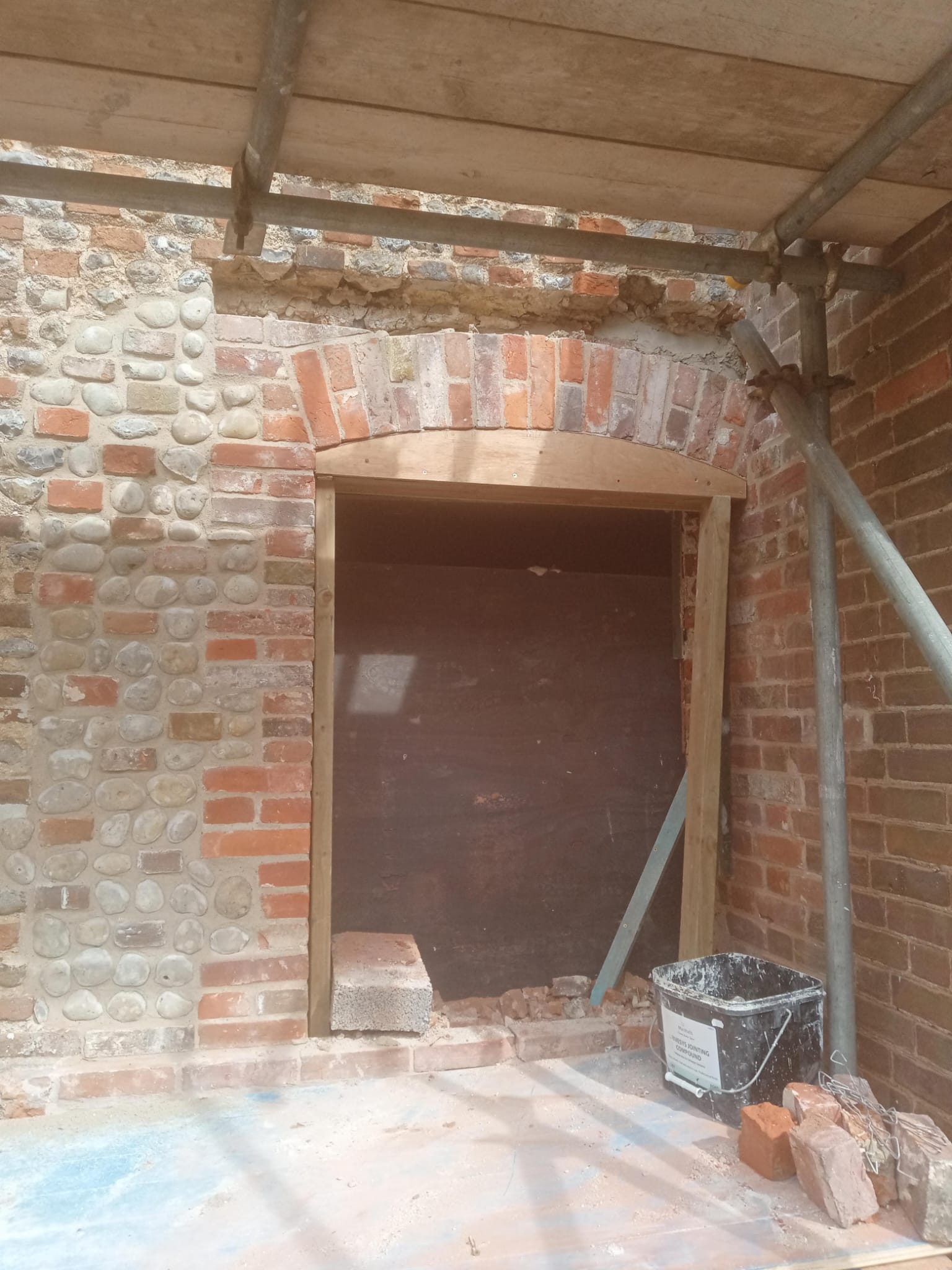 Lime Mortar Pointing